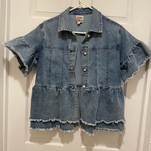💁‍♀️🙋‍♀️Blue Blazer with Peplum Hem and Cropped Fit - Picture 1 of 4